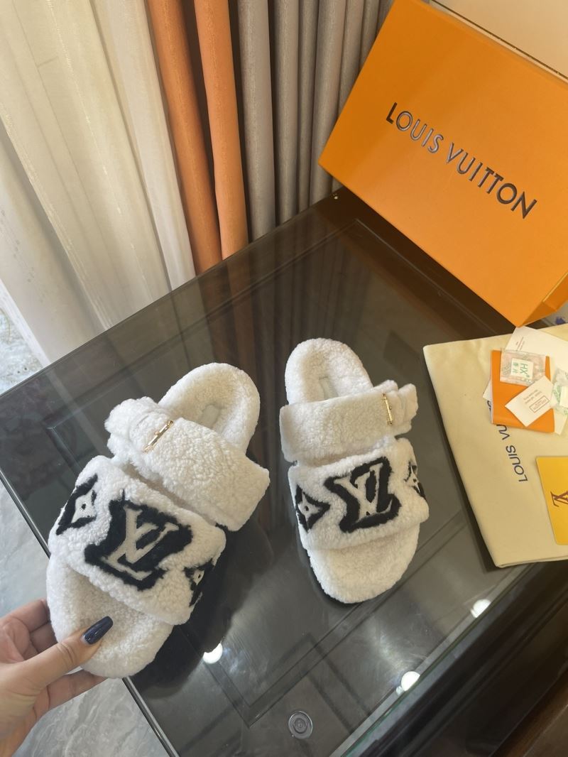 Louis Vuitton Slippers